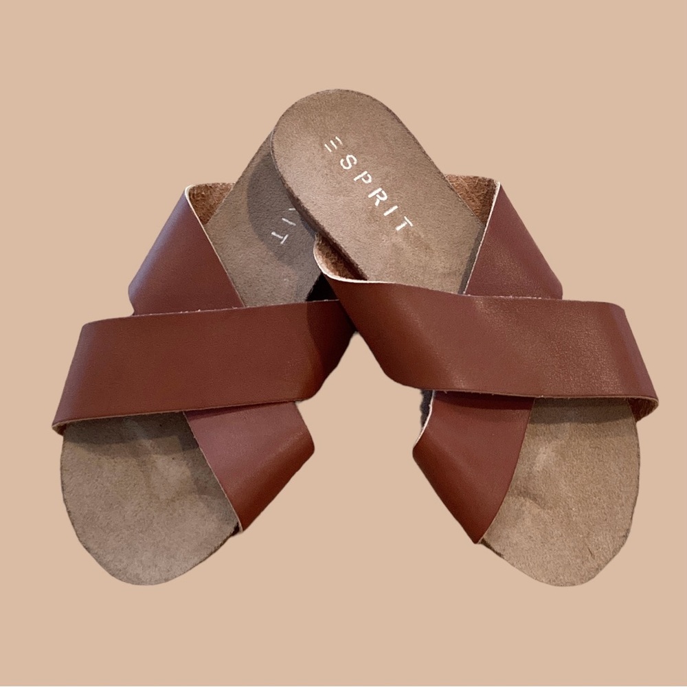 Esprit Sandal, size 6 😎 - Picture 1 of 4